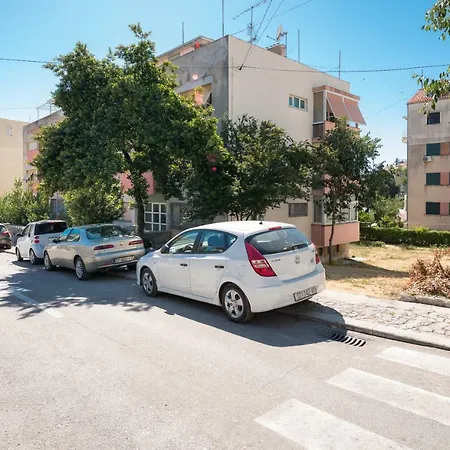 Medak City Center Nena Apartment