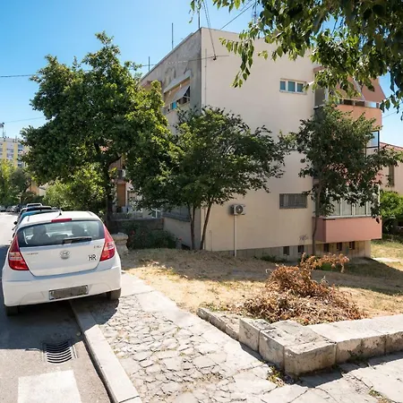 Medak City Center Nena Split