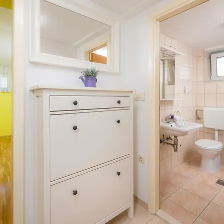 Apartment Medak City Center Nena Split