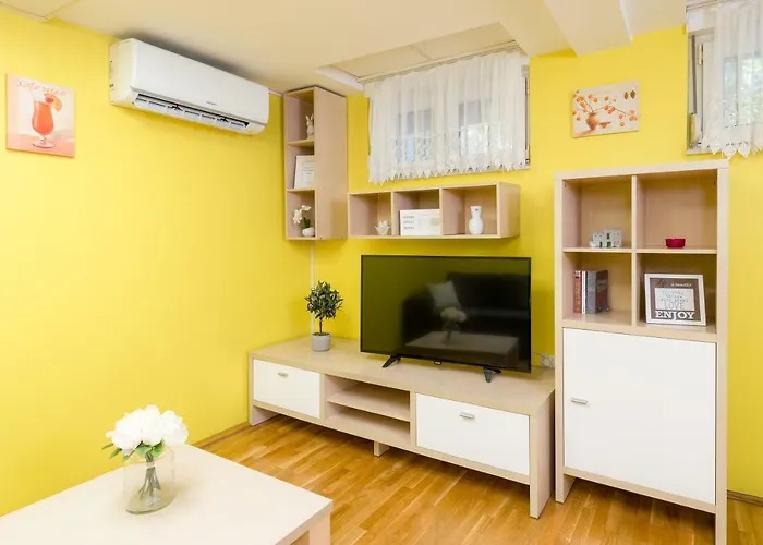 Medak City Center Nena